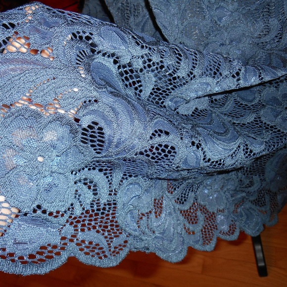 JANAROSE NEW GRAY FLORAL LACE SCALLOP DRESS - Picture 8 of 8